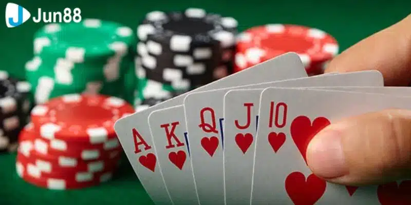 Thứ Tự Bài Poker - Những Điều Mà Tân Thủ Nhất Định Phải Nắm